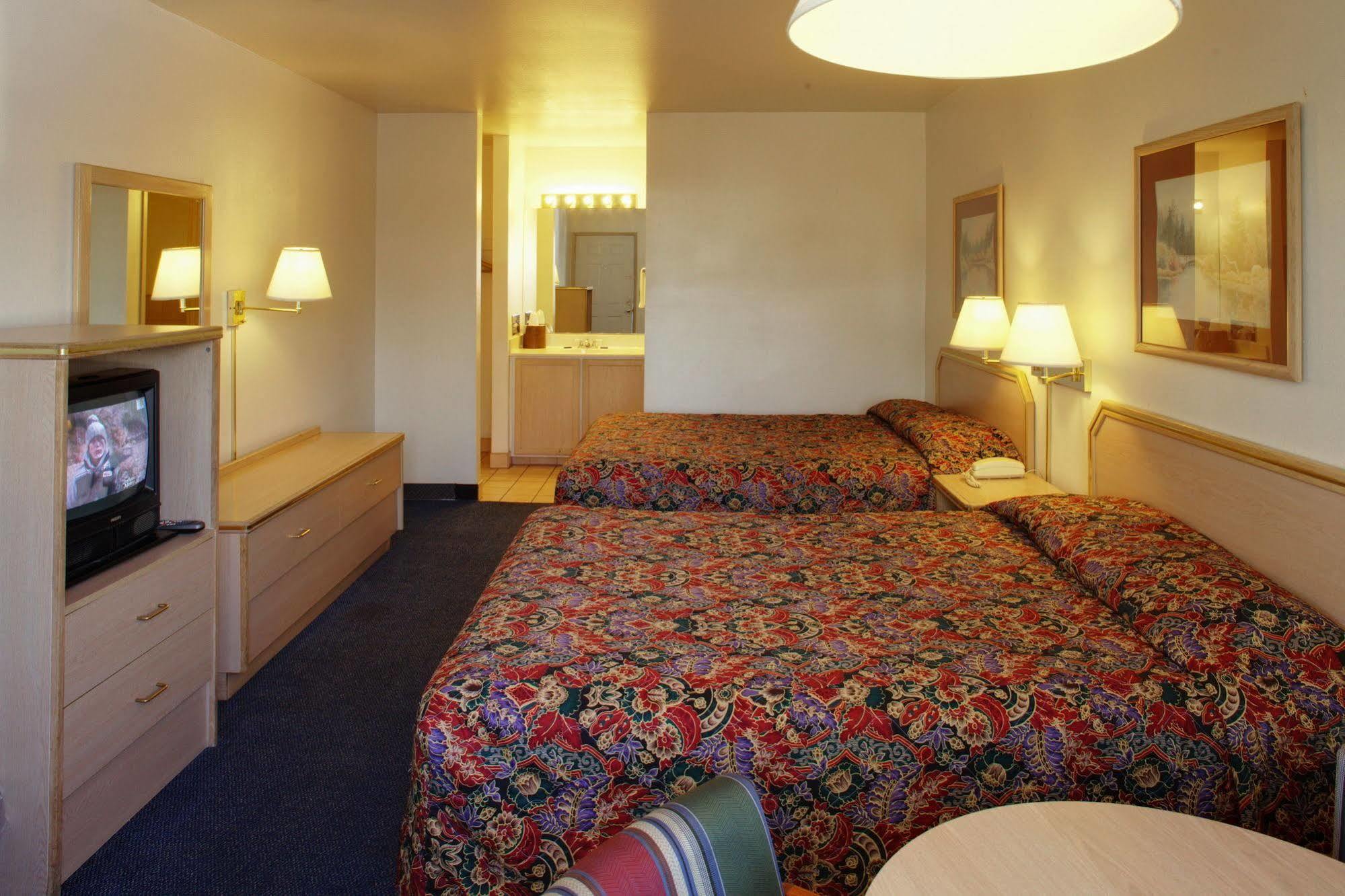 Tiki Lodge Motel スポーケン エクステリア 写真